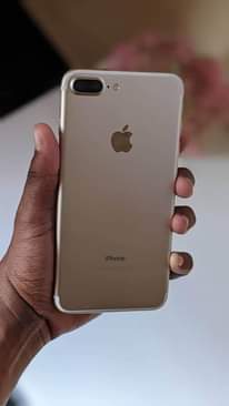 A picture of nauza iphone7 plus nipo gongolamboto