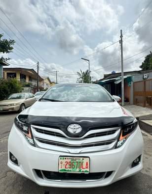 A picture of Super clean 2010 Venza