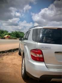A picture of ML350 2008 MERCEDES BENZ LESS THAN A YEAR USED