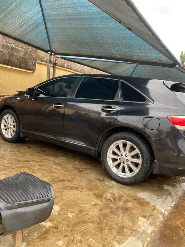A picture of QUICK SALE REGISTERED 2011 TOYOTA VENZA THUMBSTART 4PLUG 11 5M