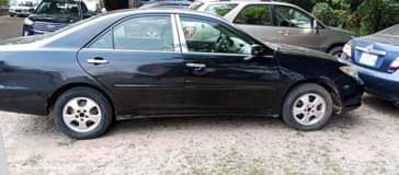 A picture of Toyota Camry 05