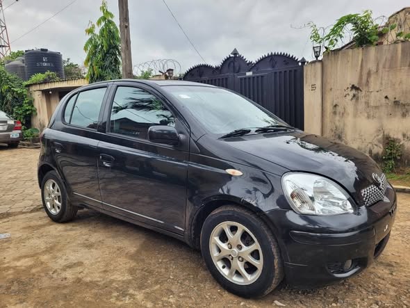 A picture of FOREIGN USED TOYOTA YARIS 05 GRADE A