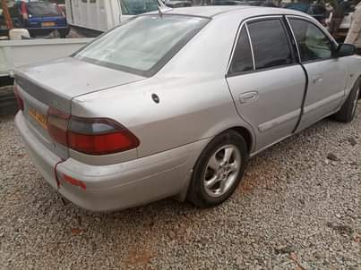 mazda 323