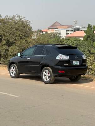 A picture of 2006 Toks grade Rx330