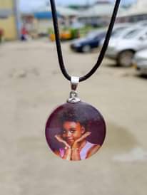 A picture of Sa na necklace ee