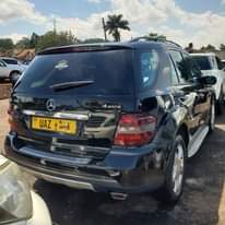 A picture of ML350 2006 32M
