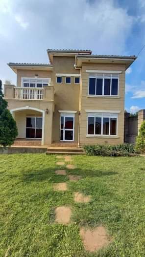 houses munyonyo