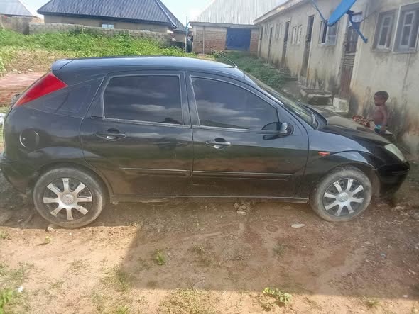 A picture of Ford Focus 03