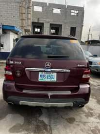 A picture of Mercedes Benz ML350 2009