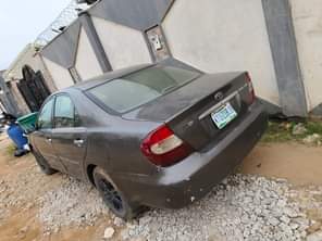 A picture of DEALER deal Toyota Camry 2004 model engine gear AC need