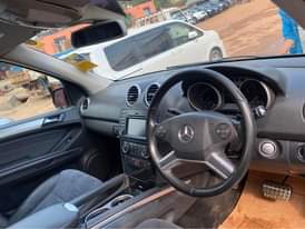 A picture of Mercedes ML350 4 MATIC