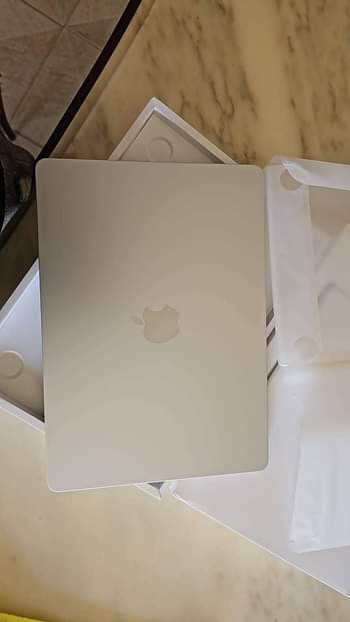 A picture of Brand New Apple laptop