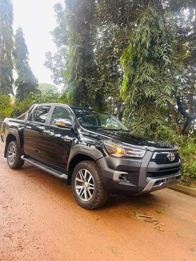 used toyota hilux