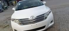 A picture of Toyota Venza AWD 2009