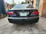 A picture of Lexus 330
