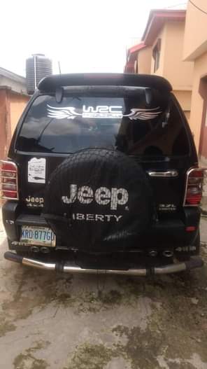 A picture of KING..AUTO Jeep 04 used buy drive First body ac need