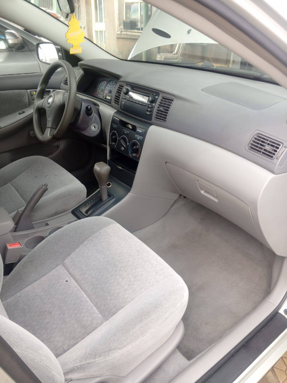 A picture of Foreign Used Toyota Corolla 2004