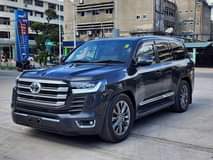 A picture of TOYOTA LAND CRUISER V8