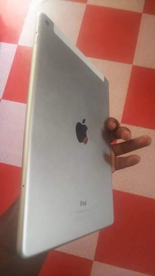 A picture of Ipad Air 2