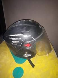 A picture of DELIVERY BOX HELMET AND 2 MIRRORS