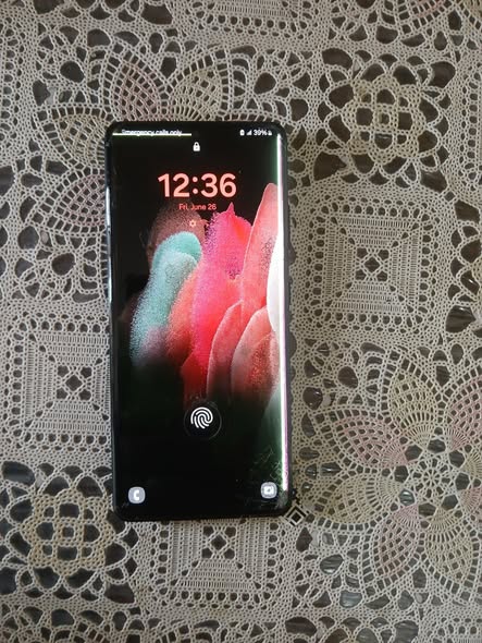 A picture of Samsung galaxy S21 ULTRA 5G