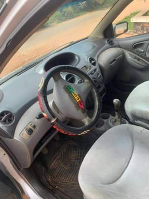 A picture of 2000 Toyota Yaris
