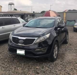A picture of Super Clean Nigerian Used Black Kia Sportage 2015 First body