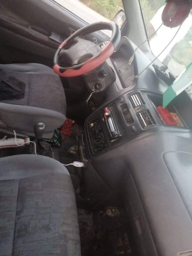 A picture of 2000 Toyota Picnic Xl
