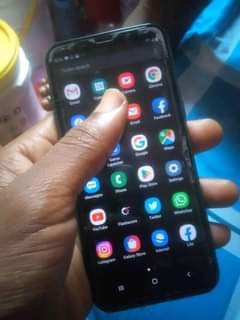 A picture of samsung s8 