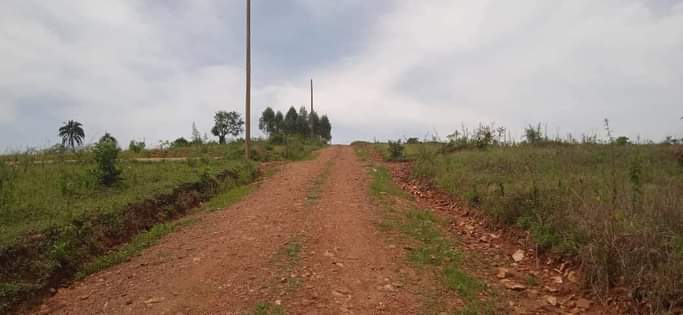 A picture of WAKISO KAKIRI GOBERO TOWN HIGHWAY ESTATE WITH READY TITLES.15M 18M