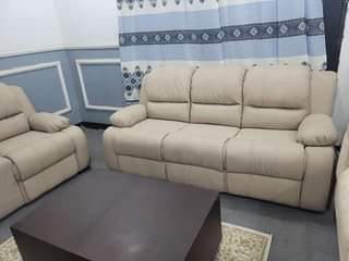 A picture of Tunatengeneza na kurepair