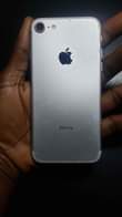 A picture of IPhone 7 32GB 