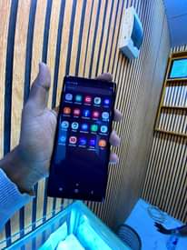 A picture of Samsung galaxy note 9 512Gb