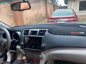 A picture of Less than a year used 2010 Toyota Highlander limited edition