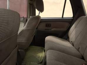 A picture of Toyota 4runner 2003 model Everything is working Owerri imo state