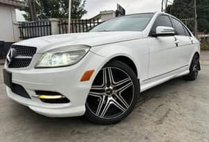 A picture of 2010 Mercedes Benz C300
