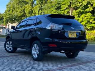 A picture of Call Whatsapp 0715028844 HARRIER NEW MODEL YEAR 2OO5 ENGINE Cc