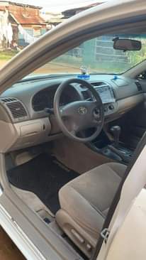 A picture of Few months used Toyota Camry 2004 Complete first body tokunbo