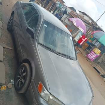 A picture of Toyota camry 2001 model