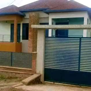 self compound houses