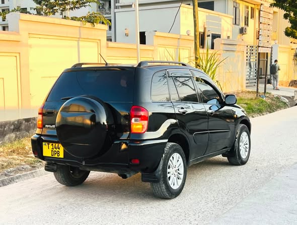 A picture of TOYOTA RAV4 KILLTIME 0758597204