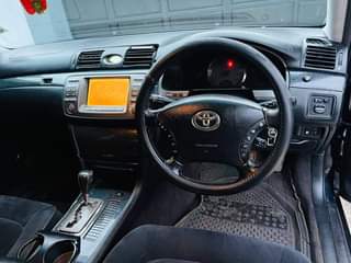 A picture of 2005 Toyota Brevis