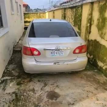 A picture of 2004 Corolla