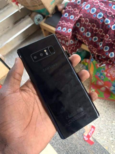 A picture of Galaxy Note 8