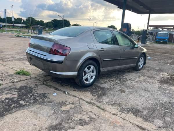 A picture of 2005 PEUGEOT 407 AUTO DRIVE WITH CUSTOM PAPERS AT KD