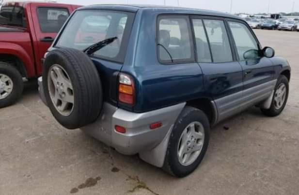 A picture of Toyota Rav 4 1998 09061825415