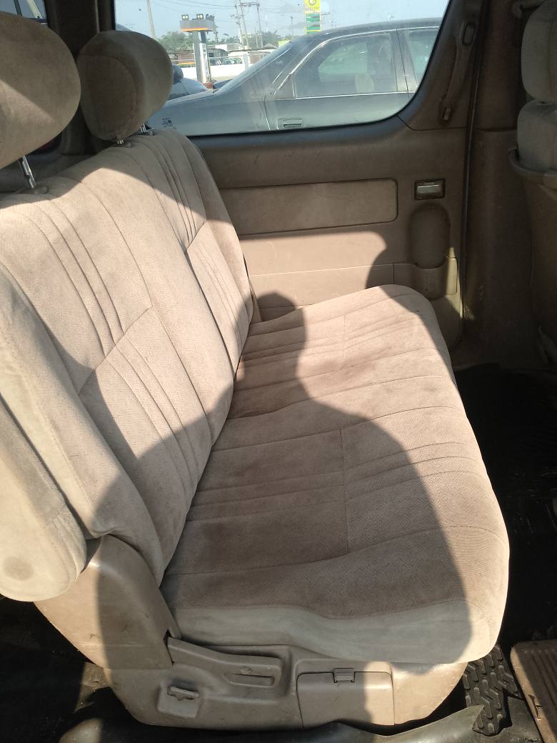 A picture of Toyota Sienna 07043283348