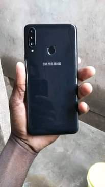 A picture of Samsumg A20s