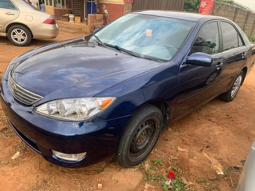 A picture of Super Clean Nigerian Used Toyota Camry 2006 Repainted Clean Fabric