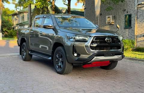 A picture of 2022 TOYOTA HILUX PICKUP
